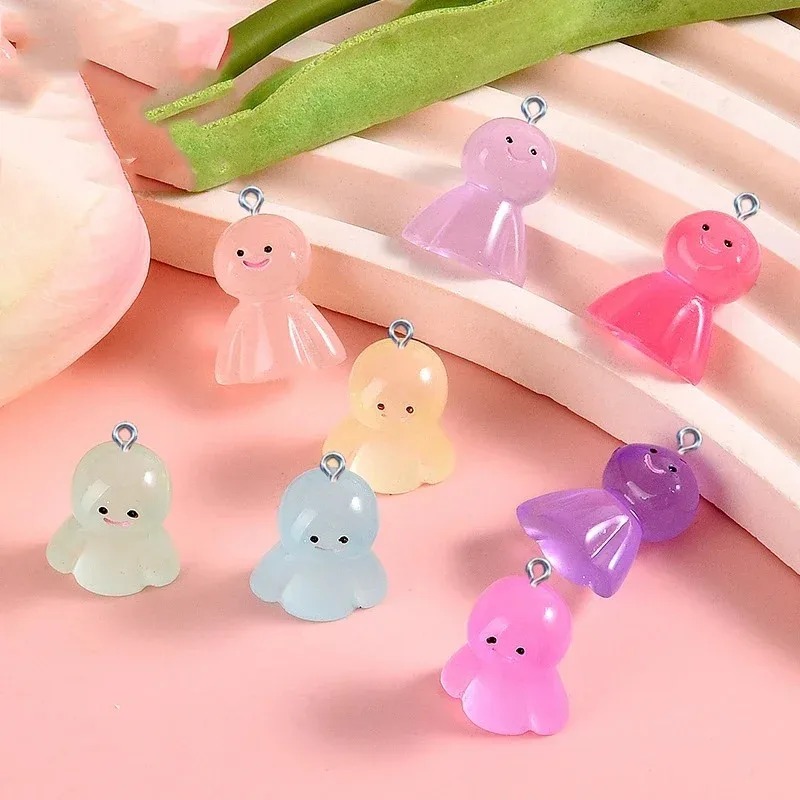 Art Craft Resin - 10Pcs Glow In Dark Cartoon Doll